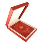 ⁦مصحف التجويد - غلاف جلد مذهب ضمن علبة جلد فاخرة - مع تفسير الكلمات، قياس 25×35سم⁩ - الصورة ⁦7⁩